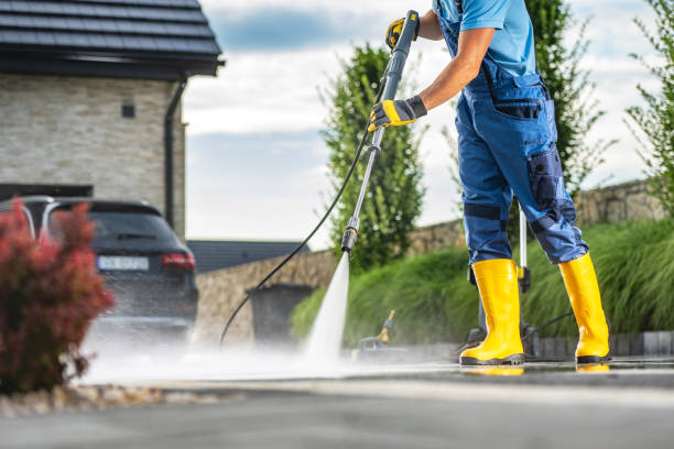 London, CA  Pressure Washing Services Company